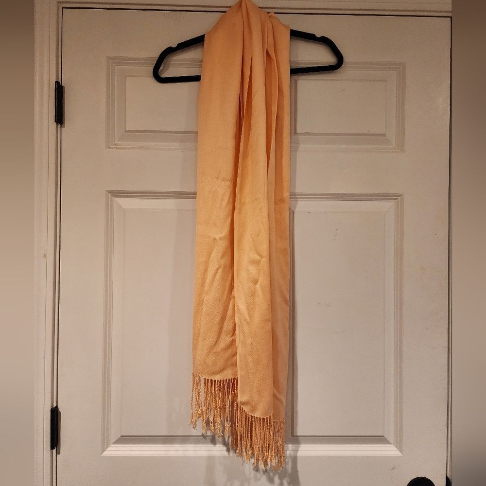 Soft light pink tassle scarf